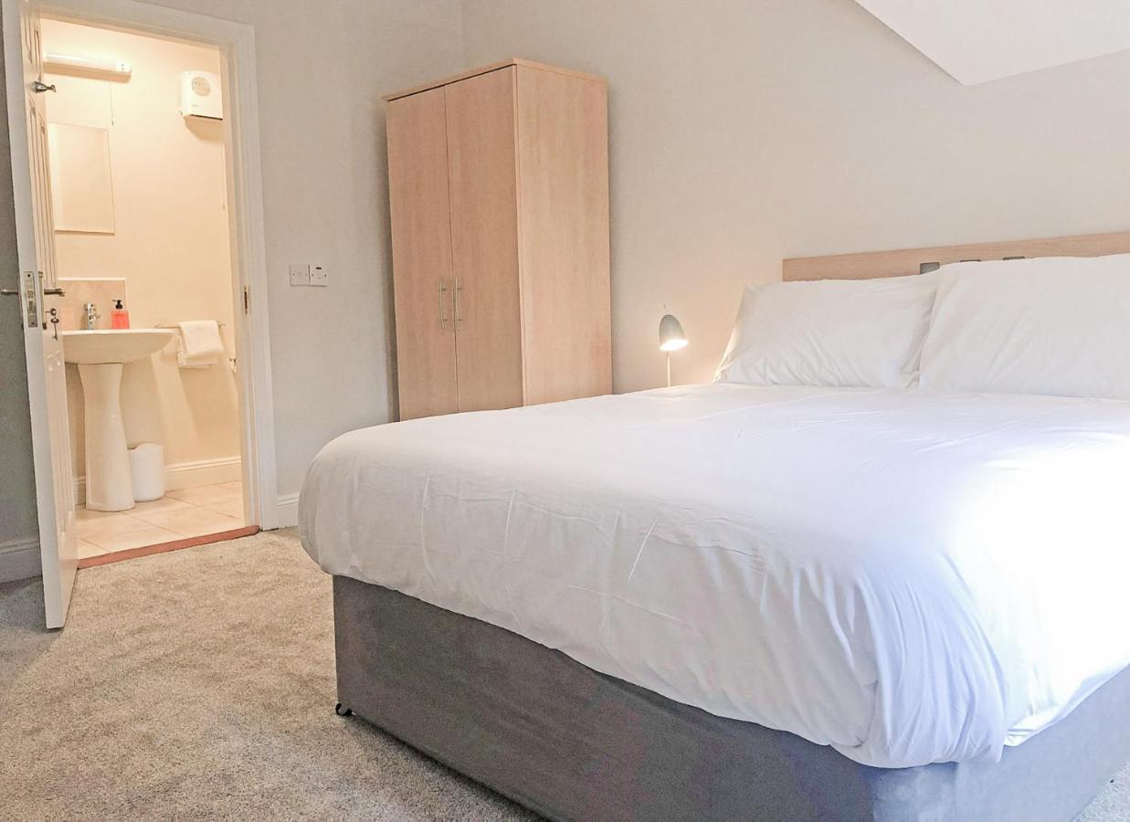 Old Court Holiday Homes Terryglass - Sleeps 6 By Trident Holiday Homes エクステリア 写真